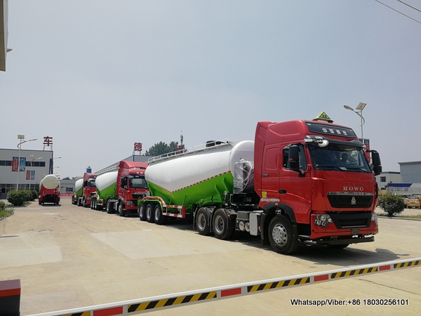 3 chiếc xe tải xi măng rời chở hàng đến Algeria
