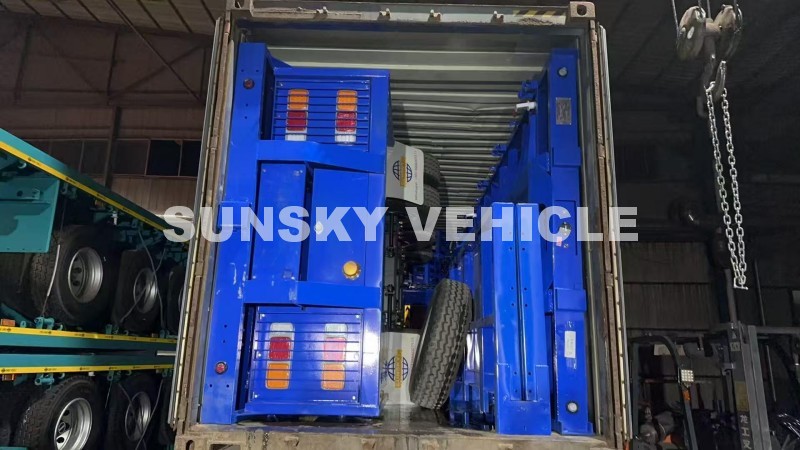 Xe moóc chở hàng sẽ được vận chuyển đến Oman.