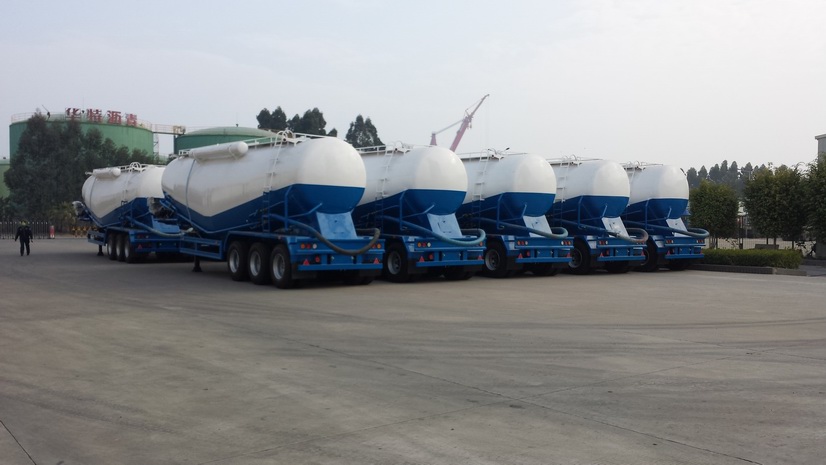 10units xi măng rời trailers và 40units container trailers đến Philippines