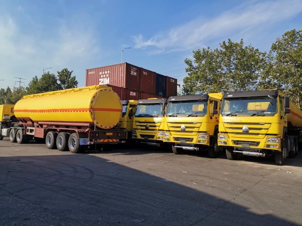 đơn hàng thứ hai, 6 chiếc xe tải chở nhiên liệu và xe tải máy kéo howo xuất khẩu sang malawi