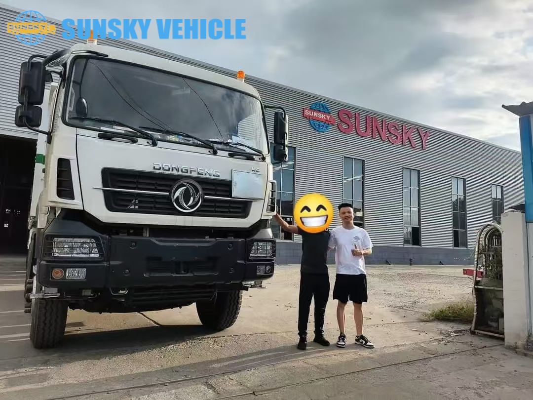 Khách hàng Zambia đến thăm nhà máy của Sunsky Vehicle!